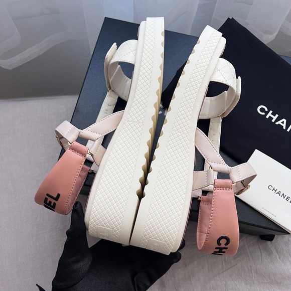 Auth Chanel BNIB 23A White Beige CC Logo Platform Strap Sandals - Size 38 - Picture 6 of 11